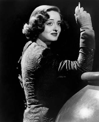 BETTE DAVIS (1908-1989). American actress. Photograph, c1943.  Copyright: xGRANGERx xGRANGERx 0174412