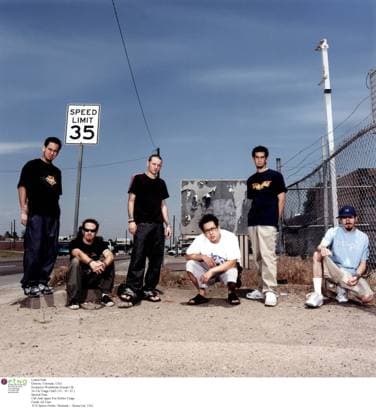 Linkin Park Denver, Colorado, USA Exclusive Worldwide Except UK No Uk Usage Linkin Park Denver, Colorado, USA Exclusive Worldwide Except UK No Uk Usage Until ( 01 10 01 ) Special Fees Call And Agree Fee Before Usage Credit All Uses Retna Ltd., Credit:Spiros Politis Avalon 0538151977