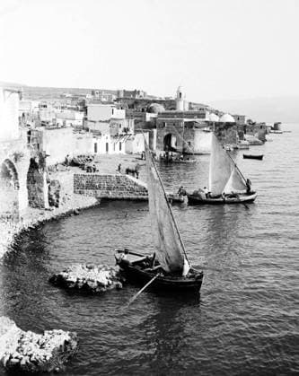 Palestine: Tiberias and Palestinian fishing boats by the shore of Lake Tiberias from the Greek Convent, c. 1910 Palestine (Arabic: ÙÙ Ø³Ø·ÙäÙÜŽ Filasá¹­Ä«n, Falasá¹­Ä«n, Filisá¹­Ä«n; Greek: Î Î±Î»Î±Î¹ÏƒÏ Î¯Î½Î·, PalaistinÄ ; Latin: Palaestina; Hebrew: ×¤×œ× ×ª×™× × Palestina) is a n ame given to the geographic region between the Mediterranean Sea and the Jordan River. The region is also known as the Land of Israel (Hebrew: ××¨×¥Ö¾×™× ×¨××œ Eretz-Yisra el), the Holy Land and the Southern Levant.<br ><br > In 1832 Palestine was conquered by Muhammad Ali s Egypt, but in 1840 Britain intervened and returned control of the Levant to the Ottomans in return for further capitulations. The end of the 19th century saw the beginning of Zionist Copyright: xxPicturesxFromxHistoryx
