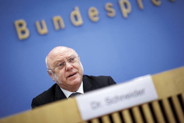 Ulrich Schneider, Hauptgeschaeftsfuehrer Der Paritaetische Gesamtverband, aufgenommen im Rahmen einer Pressekonferenz zum Thema Armut in der Inflation: Paritaetischer stellt Bericht zur Armutsentwicklung in Deutschland vor in der Bundespressekonferenz. Berlin, 26.03.2024. Berlin Deutschland *** Ulrich Schneider, Chief Executive Officer of the Paritaetischer Gesamtverband, at a press conference on the topic of poverty in inflation Paritaetischer presents report on poverty trends in Germany at the Federal Press Conference Berlin, 26 03 2024 Berlin Germany Copyright: xJaninexSchmitzxphotothek.dex