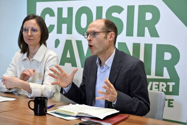Ecolo s Saskia Bricmont and Ecolo s Olivier De Schutter pictured during a press conference of French speaking greens Ecolo to present all candidates for the 2024 elections, Tuesday 26 March 2024 in Brussels. The elections for the European Parliament, Chamber of Representatives and Regional and Community Parliaments will be held on Sunday 9 June 2024.  ERICxLALMAND 89852077