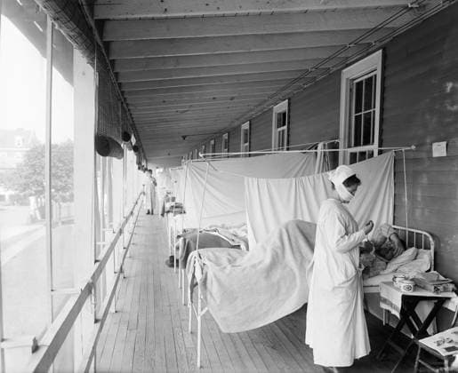FLU WARD, c1918. The flu ward at the Walter Reed Hospital in Washington D.C. Photograph, c1918.  Copyright: xGRANGERx xGRANGERx 0325765