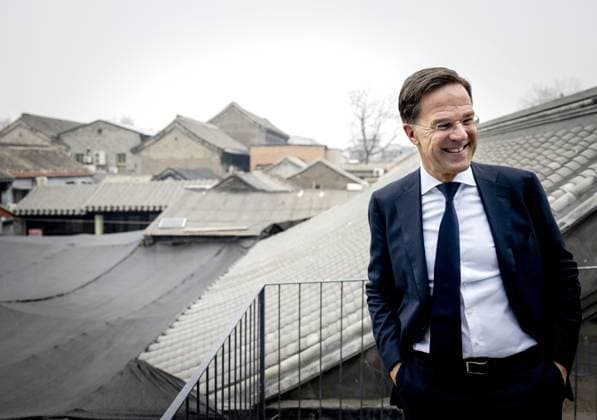 News Themen der Woche KW13 News Bilder des Tages BEIJING - Outgoing Prime Minister Mark Rutte receives a tour of the Dashilar district during a working visit to the People s Republic of China. ANP REMKO DE WAAL netherlands out - belgium out  Copyright: xx x494639053x originalFilename: 494639053.jpg