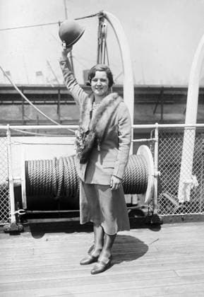 GERTRUDE EDERLE (1906-2003). American swimmer. Photograph, c1922.  Copyright: xGRANGERx xGRANGERx 0525760