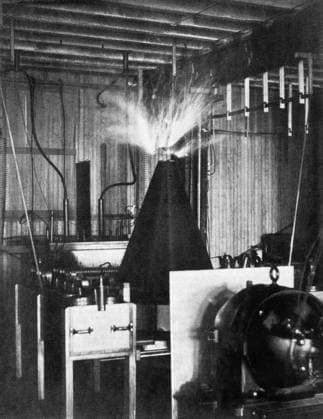 TESLA COIL, 1894. The Tesla coil in Nikola Tesla s laboratory in New York. Photograph, 1894.  Copyright: xGRANGERx xGRANGERx 0525828