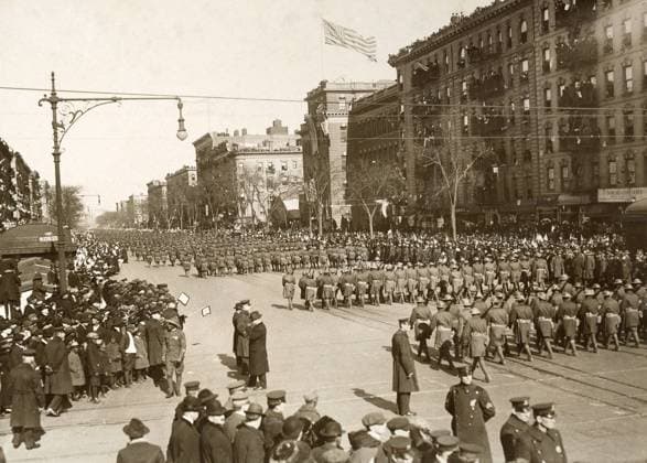 WWI: PARADE, 1919. The 369th Infantry Regiment on parade up Lenox Avenue in New York City. Photograph, 17 February 1919.  Copyright: xGRANGERx xGRANGERx 0528308