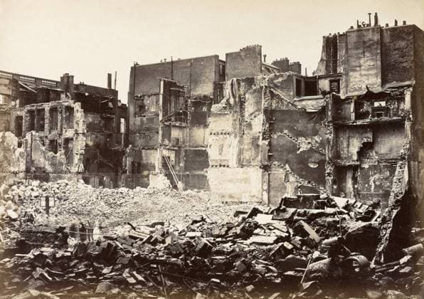 PARIS, 1871. A view of Rue du Bac in Paris, France, destroyed by fire during the Paris Commune of 1871. Photograph by J.W. Wulff, 1871.  Copyright: xGRANGERx xGRANGERx 0528608