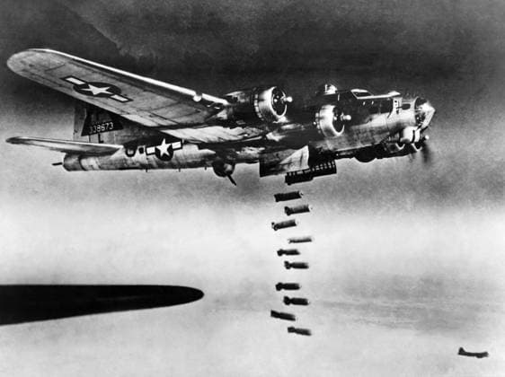 WWII: FLYING FORTRESS. A Boeing B-17 Flying Fortress dropping bombs above Nuremberg, Germany during World War II. Photograph, 1945.  Copyright: xGRANGERx xGRANGERx 0635872