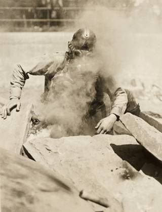 WWI: GAS MASK, 1918. An American Boy Scout giving a demonstration of the use of gas masks in Union Square, New York City. Photograph, 1918.  Copyright: xGRANGERx xGRANGERx 0646175