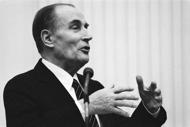 FRANÇOIS MITTERRAND (1916-1996). French politician. President Mitterand addressing members of the Upper and Lower Houses in the House of Representatives in Holland. Photograph by Rob C. Croes, 7 February 1984.  Copyright: xGRANGERx xGRANGERx 0653678