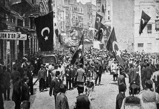 YOUNG TURK REVOLUTION, 1908. Public demonstration in Constantinople during the Young Turk s constitutionalist revolution in the Ottoman Empire. Photograph, 1908.  Copyright: xGRANGERx xGRANGERx 1032023
