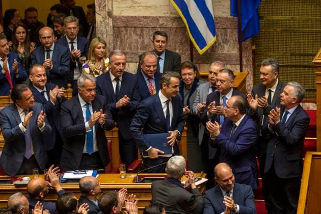 News Themen der Woche KW13 News Bilder des Tages (240328) -- ATHENS, March 28, 2024 -- Greek Prime Minister Kyriakos Mitsotakis (C) is congratulated at the Greek Parliament in Athens, Greece, on March 28, 2024. The Greek government survived on Thursday a no-confidence motion tabled by the opposition over the handling of a series of crises and challenges, including a deadly train accident with 57 fatalities last year. ) GREECE-ATHENS-PARLIAMENT-NO-CONFIDENCE MOTION-VOTE MariosxLolos 