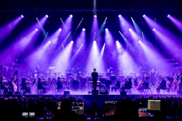 Konzert The Music of Hans Zimmer & John Williams mit dem Kyiv Camerata & National Presidential Orchestra unter der Leitung von Robert Emery in der Messehalle. Erfurt, 28.03.2024