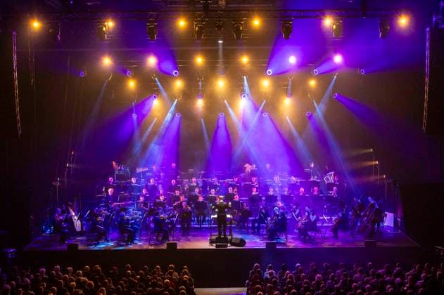 Konzert The Music of Hans Zimmer & John Williams mit dem Kyiv Camerata & National Presidential Orchestra unter der Leitung von Robert Emery in der Messehalle. Erfurt, 28.03.2024