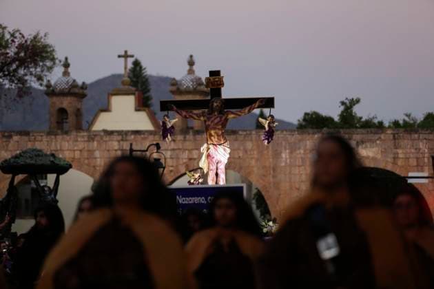 March 29, 2024, Morelia, Michoacan, Mexico: Image of the crucifixion of Christ belonging to the Cathedral of Morelia, Michoacan, during the procession of silence derived from the celebrations of Holy Week in Mexico, the tour took place this Friday afternoon, passing main avenues of the city. Morelia Mexico - ZUMAs310 20240329_zip_s310_002 Copyright: xLuisxExSalgadox