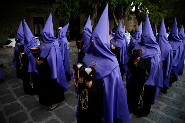 March 29, 2024, Morelia, Michoacan, Mexico: Members of the brotherhoods of the city of Morelia, Michoacan, during the procession of silence derived from the celebrations of Holy Week in Mexico, the tour took place this Friday afternoon, passing main avenues of the city. Morelia Mexico - ZUMAs310 20240329_zip_s310_005 Copyright: xLuisxExSalgadox