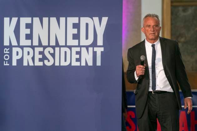 News Themen der Woche KW13 News Bilder des Tages March 30, 2024 - Los Angeles, California, USA - Independent presidential candidate ROBERT F. KENNEDY JR. hosts Cesar Chavvez Day at historic Union Station. Los Angeles USA - ZUMAce6_ 20240330_zaf_ce6_001 Copyright: xBrianxCahnx