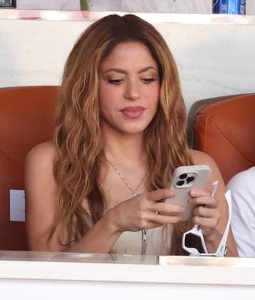 MIAMI GARDENS, FLORIDA - MARCH 31: Colombian Singer Shakira watches from the VIP Suites Jannik Sinner from Italy defeat Grigor Dimitrov from Bulgaria in the men s single finals of 2024 Miami Open at Hard Rock Stadium on March 31, 2024 in Miami Gardens, Florida....People: Shakira Miami Gardens United States Of America - ZUMAs214 20240331_aba_s214_004 Copyright: xSMGx