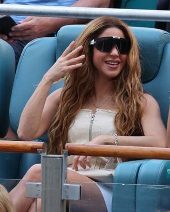 MIAMI GARDENS, FLORIDA - MARCH 31: Shakira watches from the VIP Suites Jannik Sinner from Italy defeat Grigor Dimitrov from Bulgaria in the men s single finals of 2024 Miami Open at Hard Rock Stadium on March 31, 2024 in Miami Gardens, Florida. Credit hoo-me.com MediaPunch Copyright: xmpi122x
