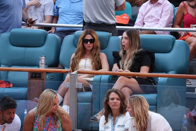 MIAMI GARDENS, FLORIDA - MARCH 31: Shakira watches from the VIP Suites Jannik Sinner from Italy defeat Grigor Dimitrov from Bulgaria in the men s single finals of 2024 Miami Open at Hard Rock Stadium on March 31, 2024 in Miami Gardens, Florida. Credit hoo-me.com MediaPunch Copyright: xmpi122x