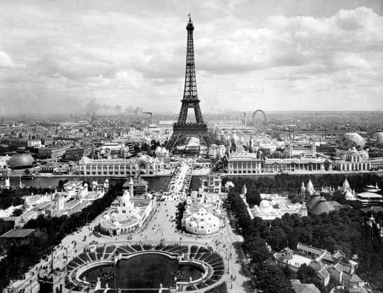 View of the Champs de Mars and the Eiffel Tower, Paris World Fair, 1900 (b w photo) 1700370 View of the Champs de Mars and the Eiffel Tower, Paris World Fair, 1900 (b w photo) by French Photographer (20th century); (add.info.: World fair in Paris in 1900 : Champs de Mars with Eiffel Tower). Copyright: xBridgemanxImagesx 1700370