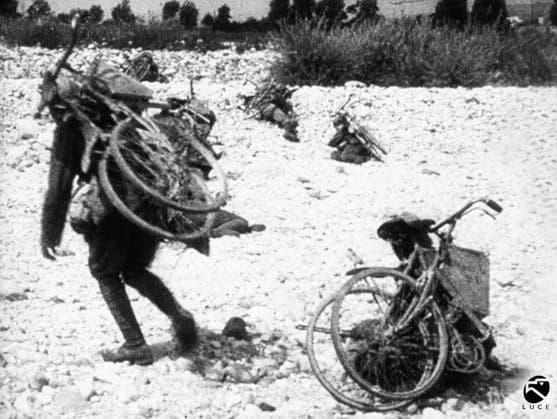 Bersagliere cyclists on the shore of the River Isonzo, during the Battle of Gorizia, documentary Gloria II 3567247 Bersagliere cyclists on the shore of the River Isonzo, during the Battle of Gorizia, documentary Gloria II ; (add.info.: Bersagliere cyclists on the shore of the River Isonzo, during the Battle of Gorizia, documentary Gloria II Photographer: Luce, Istituto Nazionale); Luce Institute Alinari Archives Management, Florence. Copyright: xLucexInstitute AlinarixArchivesxManagement,xFlorencex xBridgemanxImagesx 3567247