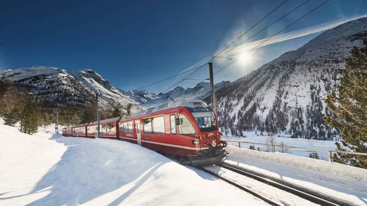 zugreise,piz bernina,bernina express,zugfahrt ** journey,piz bernina,bernina express,journeys,trip,trips 6z6-fkw EDITORIAL USE ONLY