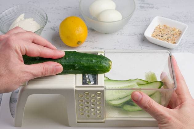 gurke,küchenreibe,gurkenhobel,gurken,küchenreiben,raffel,raffeln,raspel,raspeln,reibe,reibeisen,reiben ** cucumber,grater,gurkenhobel,cucumbers,graters 539-nxw