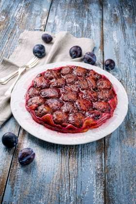 IMAGO Creative, Jahreszeit Sommer, Food, Pflaume kuchen,pflaumenkuchen,datschi,zwetschgendatschi,zwetschgenkuchen ** cake,plum cake,cakes,plum cakes khh-ije