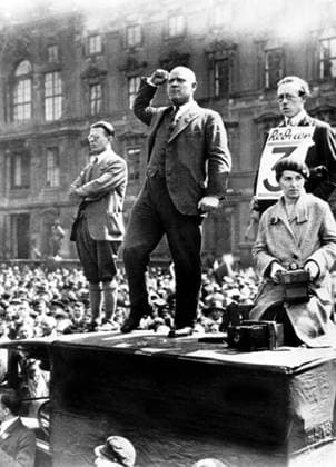 Germany: Ernst Thalmann (1886 - 1944), leader of the Communist Party of Germany (KPD), addressing a rally in late Weimar Germany, c. 1930 Ernst Thälmann (16 April 1886 18 August 1944) was the leader of the Communist Party of Germany (KPD) during much of the Weimar Republic.<br ><br > He was arrested by the Gestapo in 1933 and held in solitary confinement for eleven years, before being shot in Buchenwald on Adolf Hitler s orders in 1944. Copyright: xxPicturesxFromxHistoryx