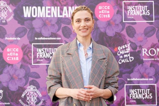 News - Photocall WOMENLANDS RENDEZ-VOUS Award 2024 Anna Foglietta during the Photocall of the WOMENLANDS RENDEZ-VOUS Award 2024, 6 April 2024 in Rome, Italy Copyright: x(c)xEmanuelaxVertolli SportReporterx xLiveMediax LPN_1300154