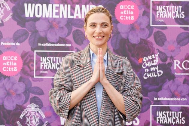 News - Photocall WOMENLANDS RENDEZ-VOUS Award 2024 Anna Foglietta during the Photocall of the WOMENLANDS RENDEZ-VOUS Award 2024, 6 April 2024 in Rome, Italy Copyright: x(c)xEmanuelaxVertolli SportReporterx xLiveMediax LPN_1300157