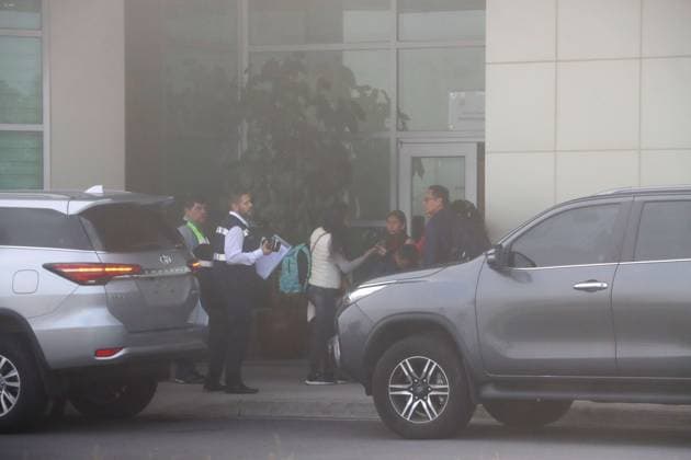 FUNCIONARIOS-MEXICANOS-ABANDONAN-ECUADOR Tababela, domingo 7 de abril del 2024 Funcionarios de la Embaja de MÃ xico, en el Aeropuerto Mariscal Sucre, abandonan el Ecuador, desde la sala Protocolar, con destino a su pais. Foto con neblina del sector Fotos:Rolando Enriquez API Tababela Pichincha Ecuador POL-FUNCIONARIOS-MEXICANOS-ABANDONAN-ECUADOR-74672cce8b6d0599bc72e143d81e74d6 Copyright: xROLANDOxENRIQUEZx