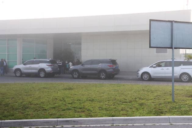 FUNCIONARIOS-MEXICANOS-ABANDONAN-ECUADOR Tababela, domingo 7 de abril del 2024 Funcionarios de la Embaja de MÃ xico, en el Aeropuerto Mariscal Sucre, abandonan el Ecuador, desde la sala Protocolar, con destino a su pais. Fotos:Rolando Enriquez API Tababela Pichincha Ecuador POL-FUNCIONARIOS-MEXICANOS-ABANDONAN-ECUADOR-a771ae709cd31be91f0970ef94db5758 Copyright: xROLANDOxENRIQUEZx