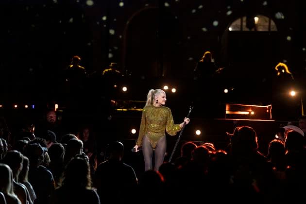 April 3, 2024, Austin, Tx, United States: Country singer and show host KELSEA BALLERINI performs at a Country Music Television (CMT) highlights taping at the South Mall on the University of Texas campus April 3, 2024. The CMT Awards return to Austin, the self-proclaimed Live Music Capital of the World, with a live show on April 7, 2024. Austin United States - ZUMAd150 20240403_znp_d150_064 Copyright: xBobxDaemmrichx
