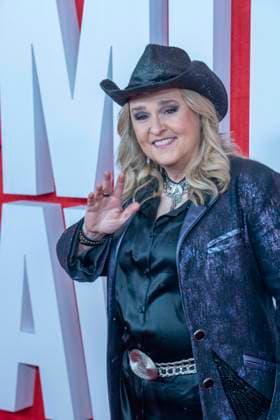 April 7, 2024, Austin, Tx, United States: Country singer MELISSA ETHRIDGE walks the red carpet and poses for photographs prior to the CMT Music Awards show at Austin s Moody Center on April 6, 2024. Austin United States - ZUMAd150 20240407_znp_d150_011 Copyright: xBobxDaemmrichx