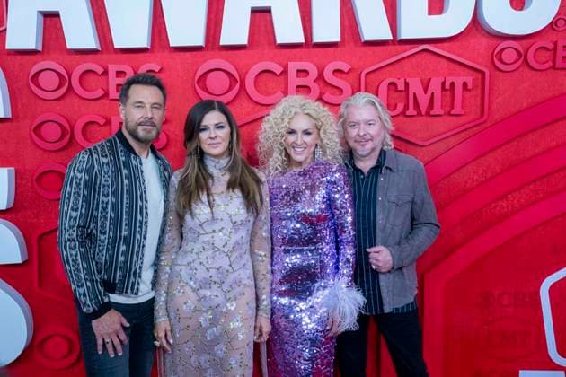 April 7, 2024, Austin, Tx, United States: Country singers LITTLE BIG TOWN walks the red carpet and poses for photographs prior to the CMT Music Awards show at Austin s Moody Center on April 6, 2024. Austin United States - ZUMAd150 20240407_znp_d150_068 Copyright: xBobxDaemmrichx
