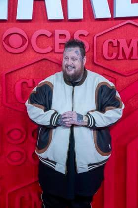 April 7, 2024, Austin, Tx, United States: Country singer JELLY ROLL walks the red carpet and poses for photographs prior to the CMT Music Awards show at Austin s Moody Center on April 6, 2024. Austin United States - ZUMAd150 20240407_znp_d150_075 Copyright: xBobxDaemmrichx