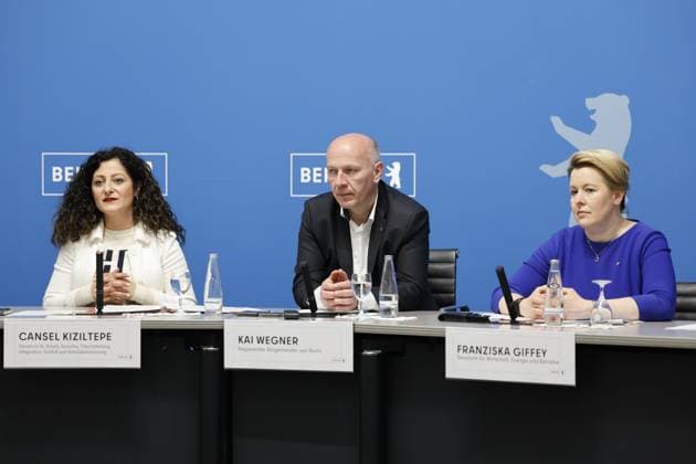 ; Pressekonferenz, Senat Berlin, mit Cansel Kiziltepe, Franziska Giffey, Kai Wegner, Bündnis für Ausbildung, am 08.04.2024 in Berlin, (Rotes Rathaus), Deutschland