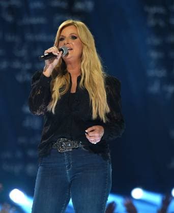 April 7, 2024, Austin, Tx, USA: Trisha Yearwood performs onstage during the 2024 CMT Music Awards at Moody Center on April 07, 2024 in Austin, Texas. Austin USA - ZUMAs181 20240407_zea_s181_140 Copyright: xAmyxE.xPricex