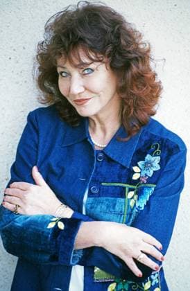 Regina Thoss, deutsche Chanson- und Schlagersängerin, im Urlaub auf Mallorca, Spanien 2002. Mallorca Balearische Inseln Spanien Copyright: xUnitedxArchivesx xAlexanderxStingl STI_8704002445 EDITORIAL USE ONLY