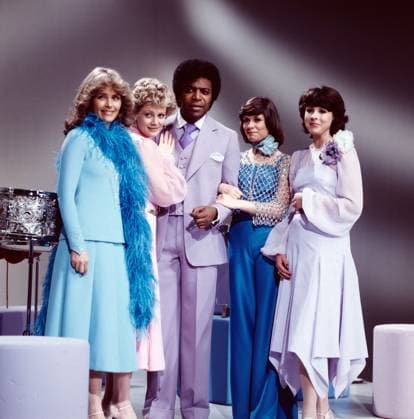 8 x 1 IN NOTEN 8 x 1 in Noten, ZDF Fernsehshow, Deutschland, 1975, in der Show: Lena Valaitis, Gitte, aka Gitte Haenning, Roberto Blanco, Mary Roos, Ireen Sheer, Deutschland Copyright: ArthurxGrimm AGR_82030043 EDITORIAL USE ONLY