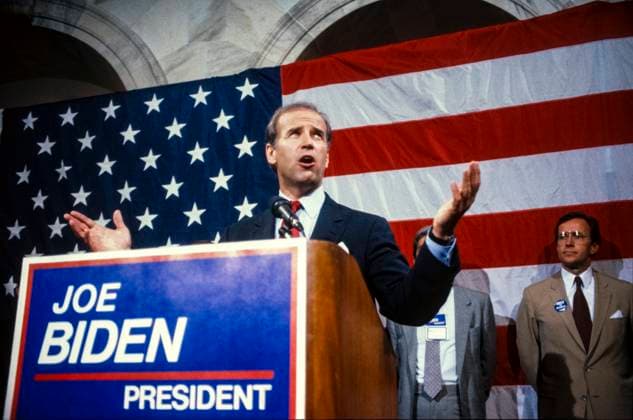 Archivbilder der Woche SPORT KW15 Biden Announces Candidacy for the 1988 Democratic Presidential Nomination United States Senator Joseph Biden (Democrat of Delaware) announces his intention to run for the 1988 Democratic presidential nomination in Washington, D.C. on June 9, 1987. Credit: Howard L. Sachs CNP Washington District of Columbia United States of America EDITORIAL USE ONLY Copyright: xx HowardxL.xSachsx cnpphotos179825