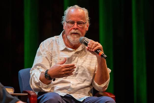 November 11, 2023, St. Petersburg, Florida, USA: Author Michael Connelly speaks on stage during the Tampa Bay Times Festival of Reading at the Palladium on Saturday, Nov. 11, 2023 in St. Petersburg. St. Petersburg USA - ZUMAs70_ 20231111_zan_s70_082 Copyright: xLuisxSantanax