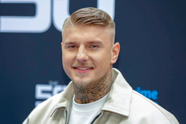 Paco Herb beim Photocall zur Amazon Prime Video Reality-Show The 50 in der Wolkenburg. Köln, 09.04.2024 *** Paco Herb at the photocall for the Amazon Prime Video reality show The 50 in the Wolkenburg Cologne, 09 04 2024 Foto:xR.xSchmiegeltx xFuturexImagex 50_4431
