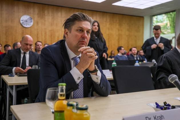 Oberverwaltungsgericht Nordrhein-Westfalen - Verfahren der Alternative für Deutschland (AfD) gegen die Bundesrepublik Deutschland, vertreten durch das Bundesamt für Verfassungsschutz. Dr. Maximilian Krah (AfD) Mitglied des Europäischen Parlaments. Spitzenkandidat der AfD zur Europawahl 2024. Münster, Nordrhein-Westfalen, DEU, Deutschland, 11.04.2024 *** Higher Administrative Court of North Rhine-Westphalia Proceedings of the Alternative for Germany AfD against the Federal Republic of Germany, represented by the Federal Office for the Protection of the Constitution Dr Maximilian Krah AfD Member of the European Parliament Top candidate of the AfD for the 2024 European elections Münster, North Rhine-Westphalia, DEU, Germany, 11 04 2024