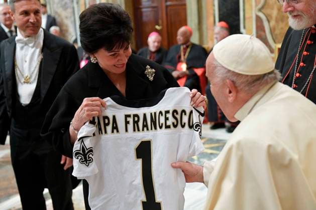 Bilder des Jahres 2024, News 04 April News Themen der Woche KW15 News Bilder des Tages **NO LIBRI** Italy, Rome, Vatican, 2024 4 12.Pope Francis receives in private audience Members of the Papal Foundation at the vatican Photograph by Vatican Media i Catholic Press Photo s. RESTRICTED TO EDITORIAL USE - NO MARKETING - NO ADVERTISING CAMPAIGNS.  Copyright: xVATICANxMEDIAx xipa-agency.netx xVaticanxmediax IPA_Agency_IPA45082535