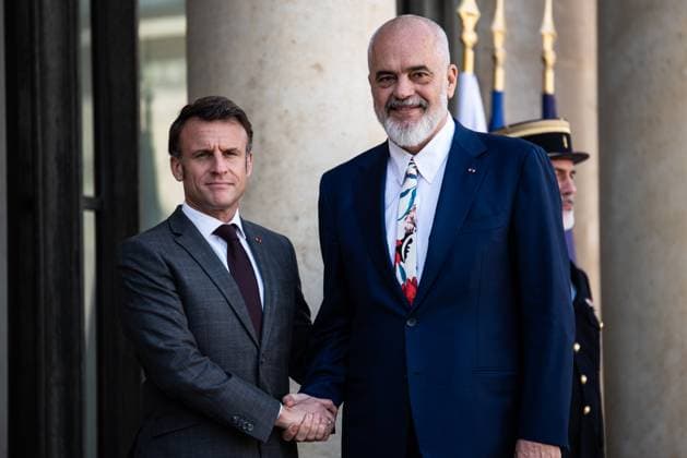 News Themen der Woche KW15 News Bilder des Tages FRANCE-POLITICS-DIPLOMACY-ALBANIA-ELYSEE President of the French Republic Emmanuel Macron receives Albanian Prime Minister Edi Rama at the ElysÃ e Palace. In Paris, 12 April, 2024. PARIS ILE-DE-FRANCE FRANCE Copyright: xAndreaxSavoranixNerix FRANCE-POLITICS-DIPLOMACY-ALBANI ASAVORANINERI-38
