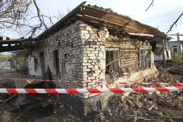 News Themen der Woche KW16 News Bilder des Tages DNIPRO, UKRAINE - APRIL 15, 2024 - A private house damaged by the fall of Russian missile fragments, Dnipro, eastern Ukraine. Downed missile debris fall on private houses in Dnipro  Copyright: xMykolaxMiakshykovx
