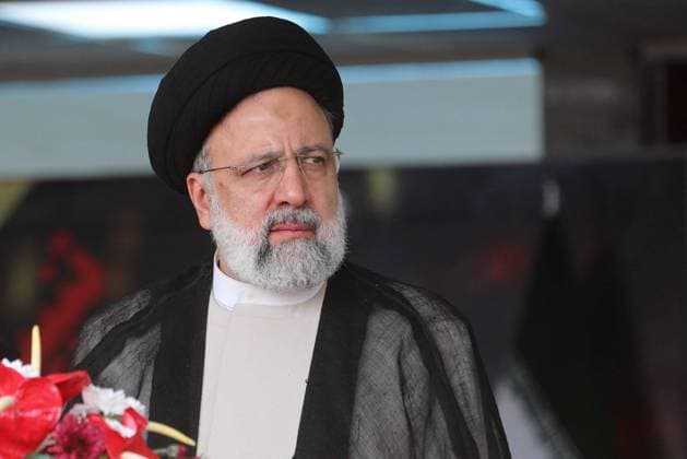 Army Day Parade - Tehran Iranian President Ebrahim Raisi attends a parade marking National Army Day in Tehran, Iran, April 17, 2024. Photo by ParsPix ABACAPRESS.COM  Copyright: xParspix ABACAx